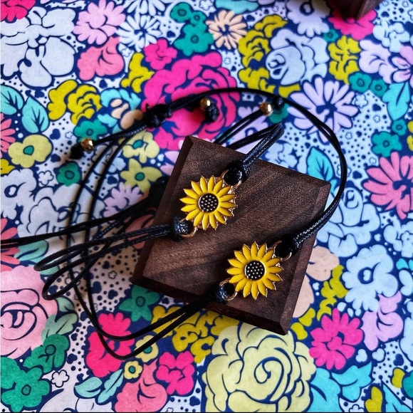 Sunflower Bracelet, handmade- NEW - Picture 2 of 4